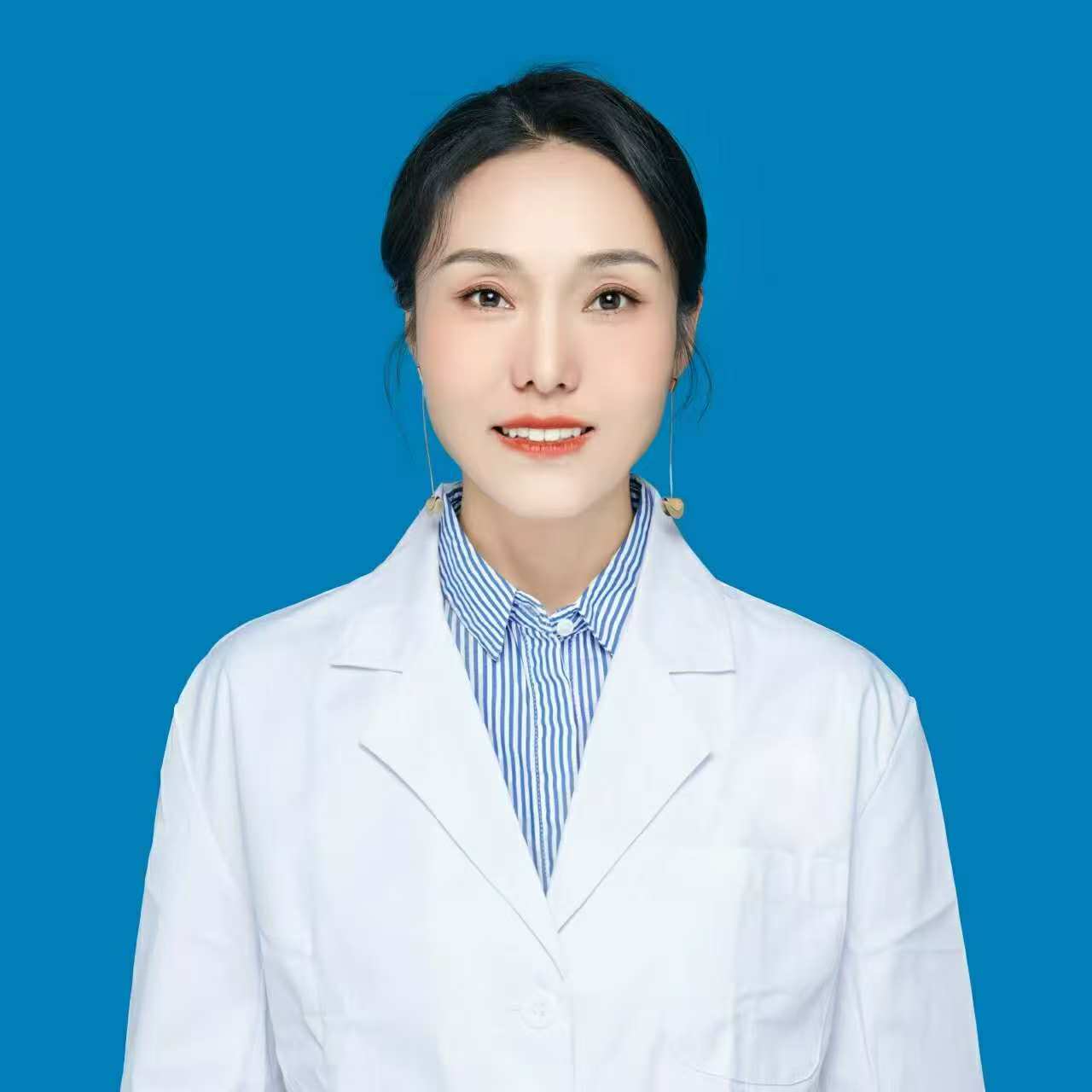 白吉可.jpg