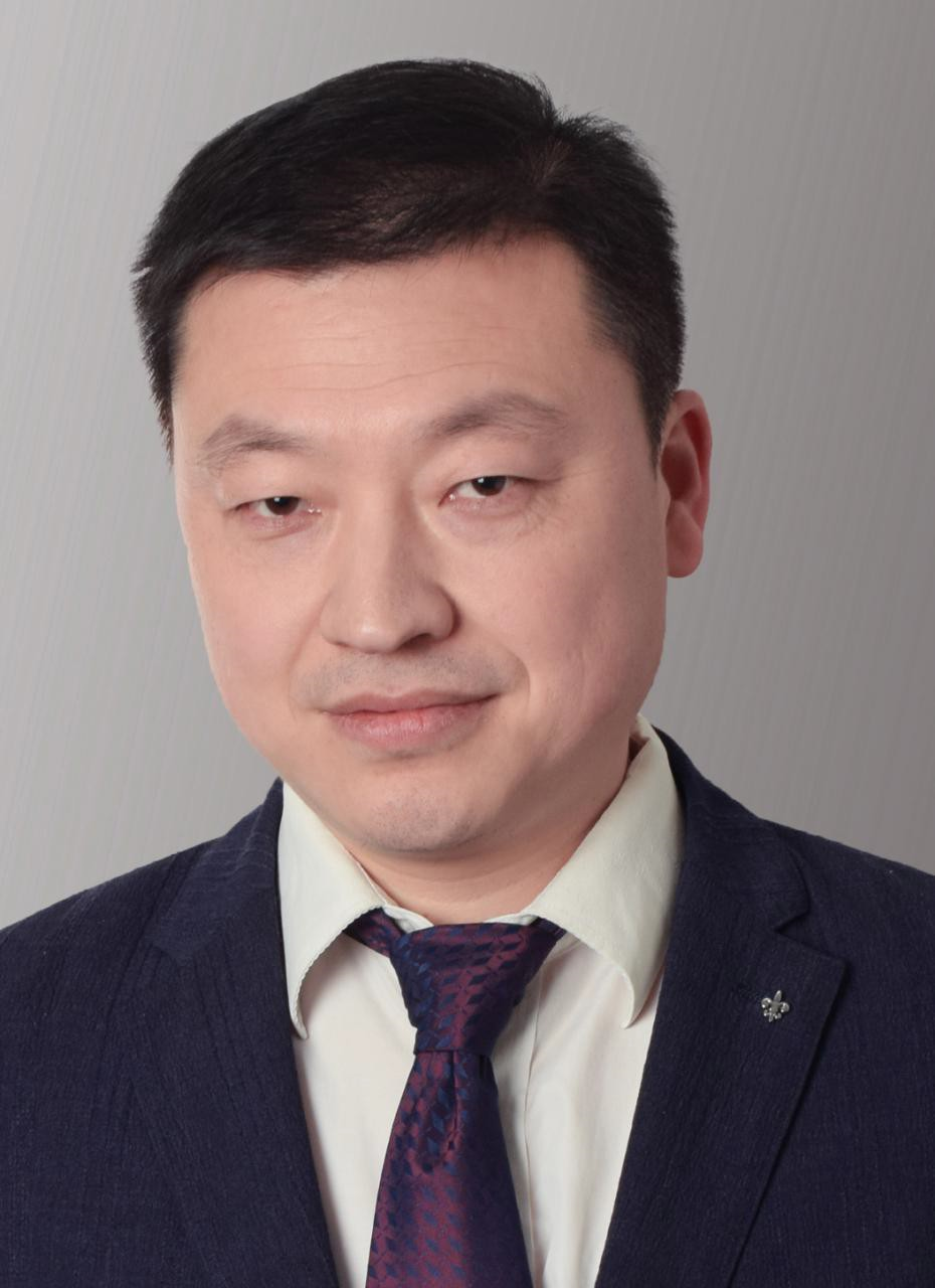 杨凯.png